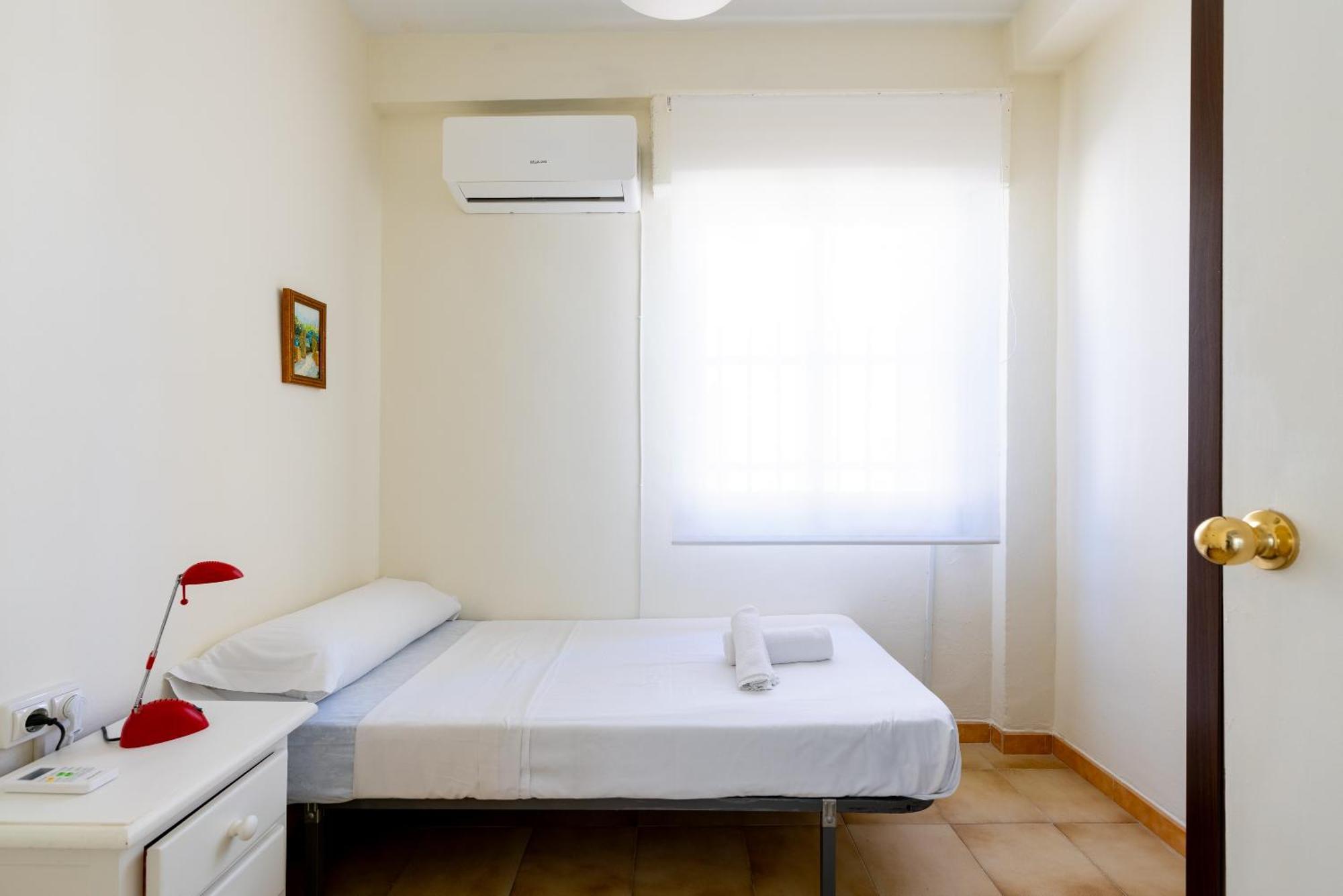 Apartamento Familiar Maria Auxiliadora Севілья Екстер'єр фото