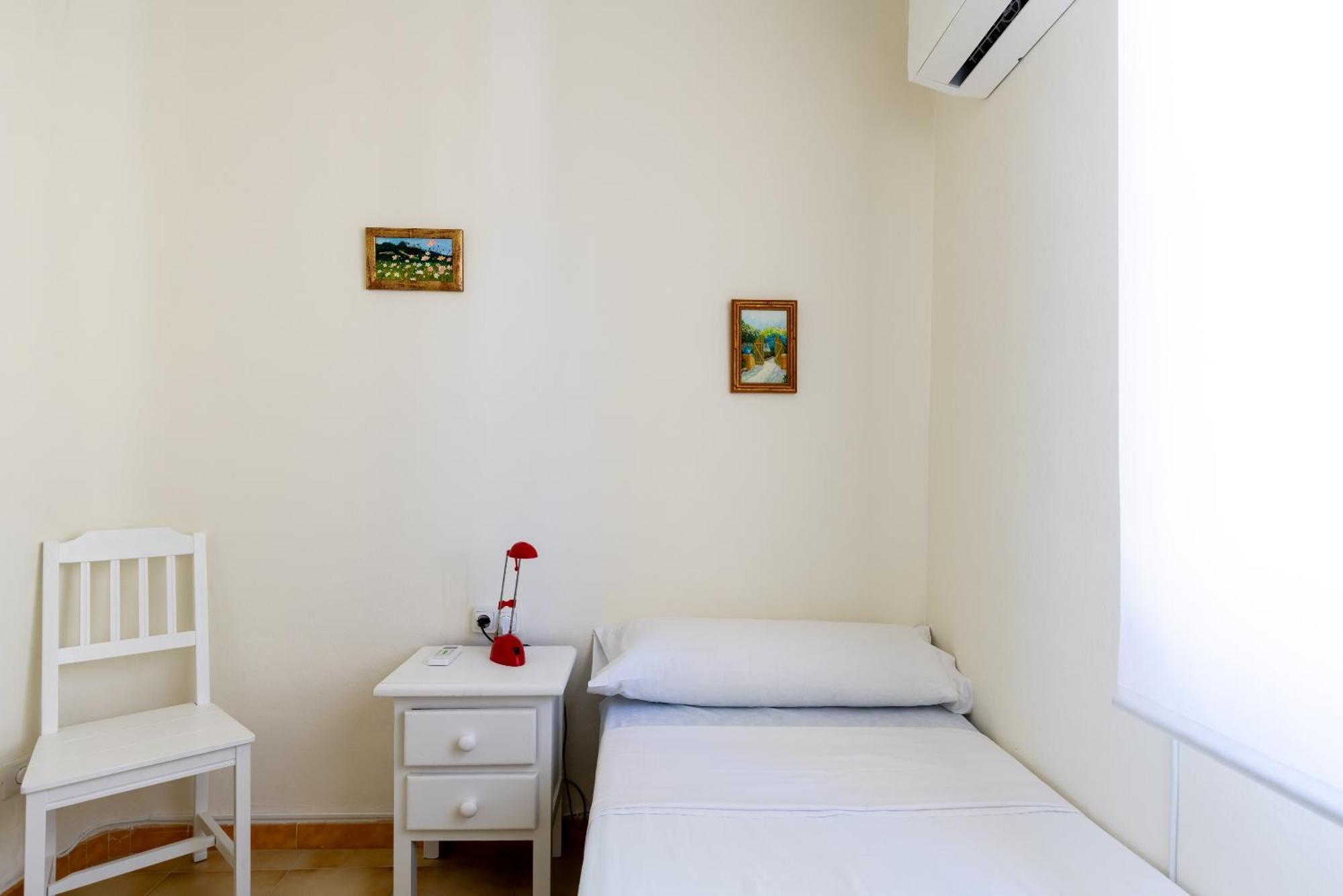 Apartamento Familiar Maria Auxiliadora Севілья Екстер'єр фото