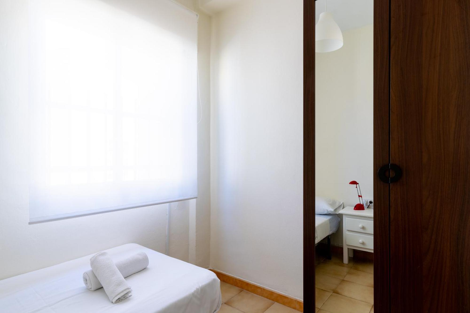 Apartamento Familiar Maria Auxiliadora Севілья Екстер'єр фото