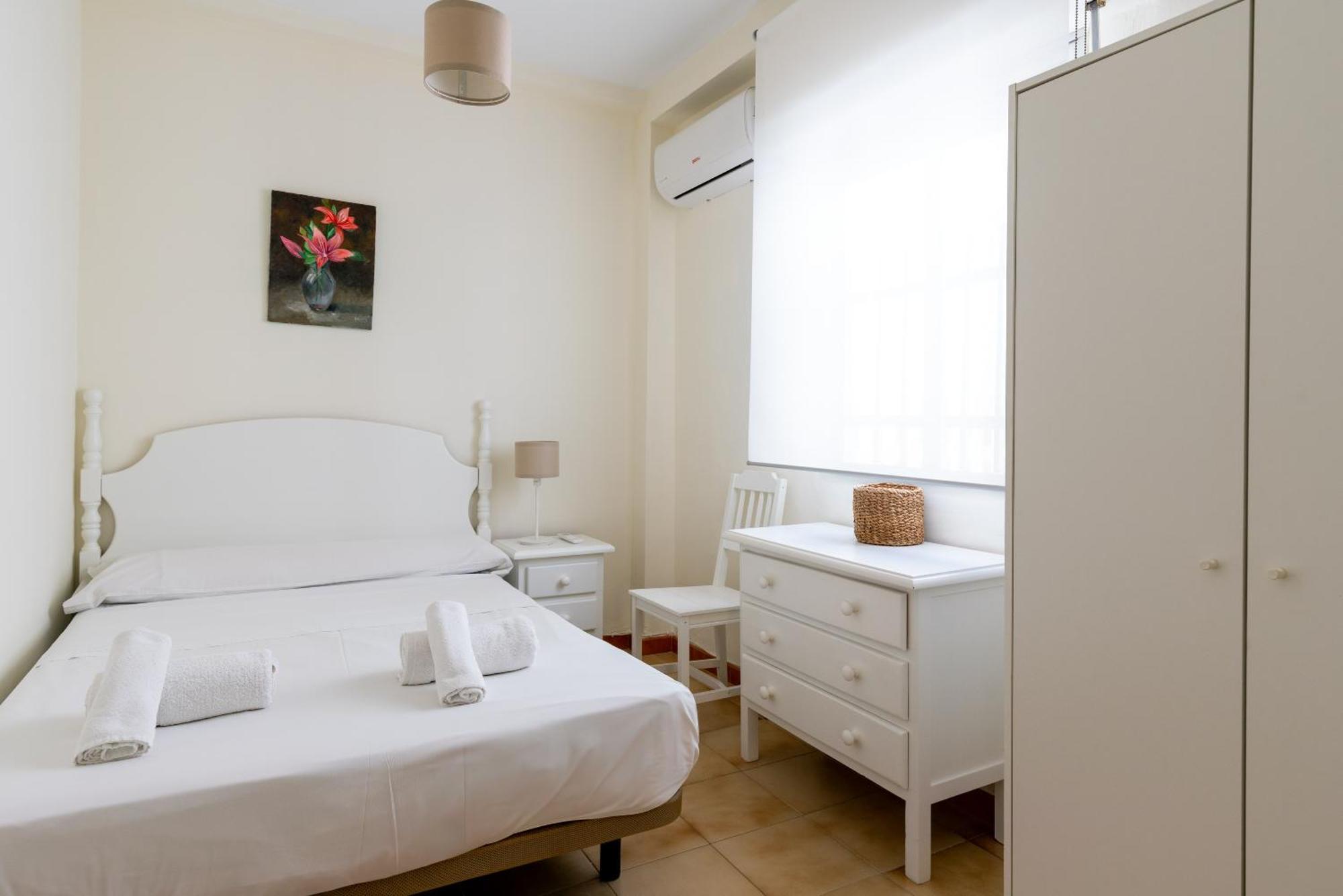 Apartamento Familiar Maria Auxiliadora Севілья Екстер'єр фото